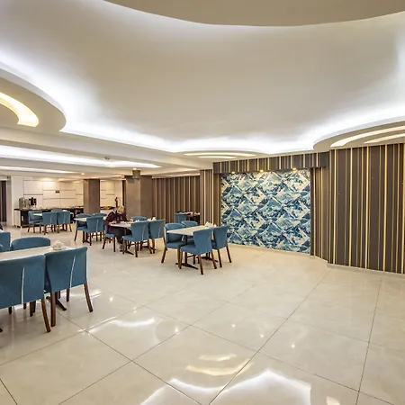 Madi 酒店