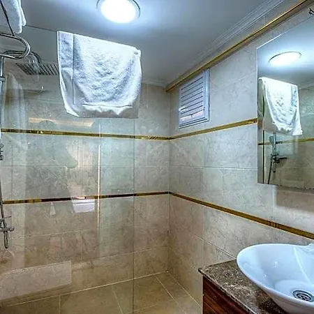 Madi Hotel Izmir