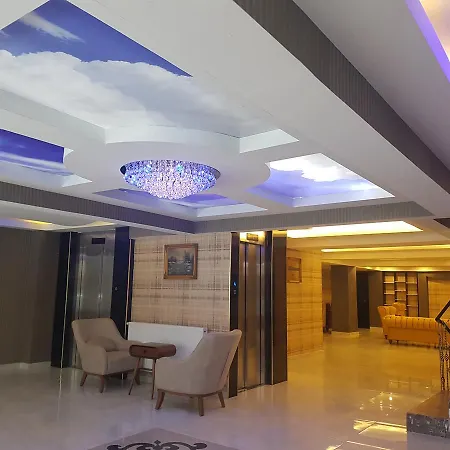 Madi Hotel