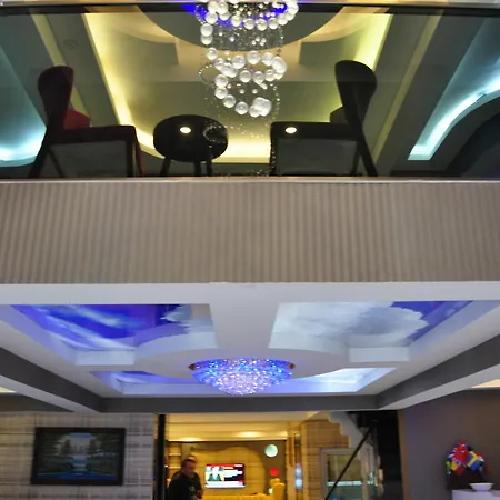 Madi Hotel 4*